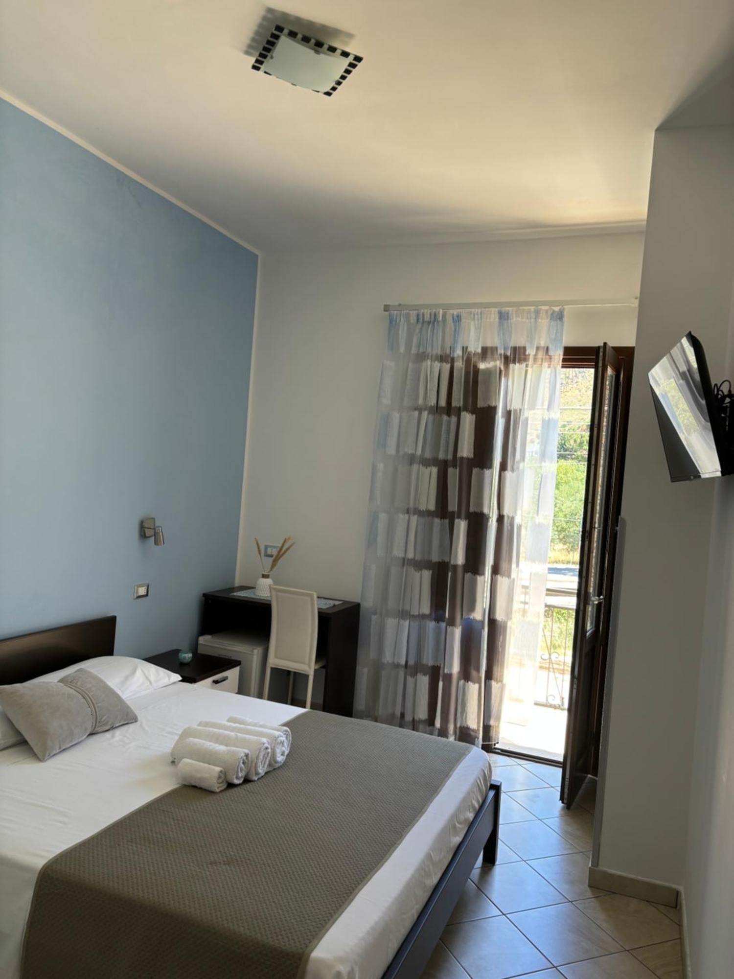 Bed And Breakfast Turi 카스텔루치오 외부 사진